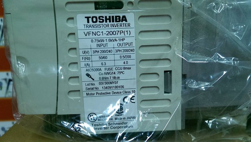 TOSHIBA INVERTER 3PH 200/240V 50/60Hz VFNC1-2007P(1) - PLC DCS SERVO  Control MOTOR POWER SUPPLY IPC ROBOT